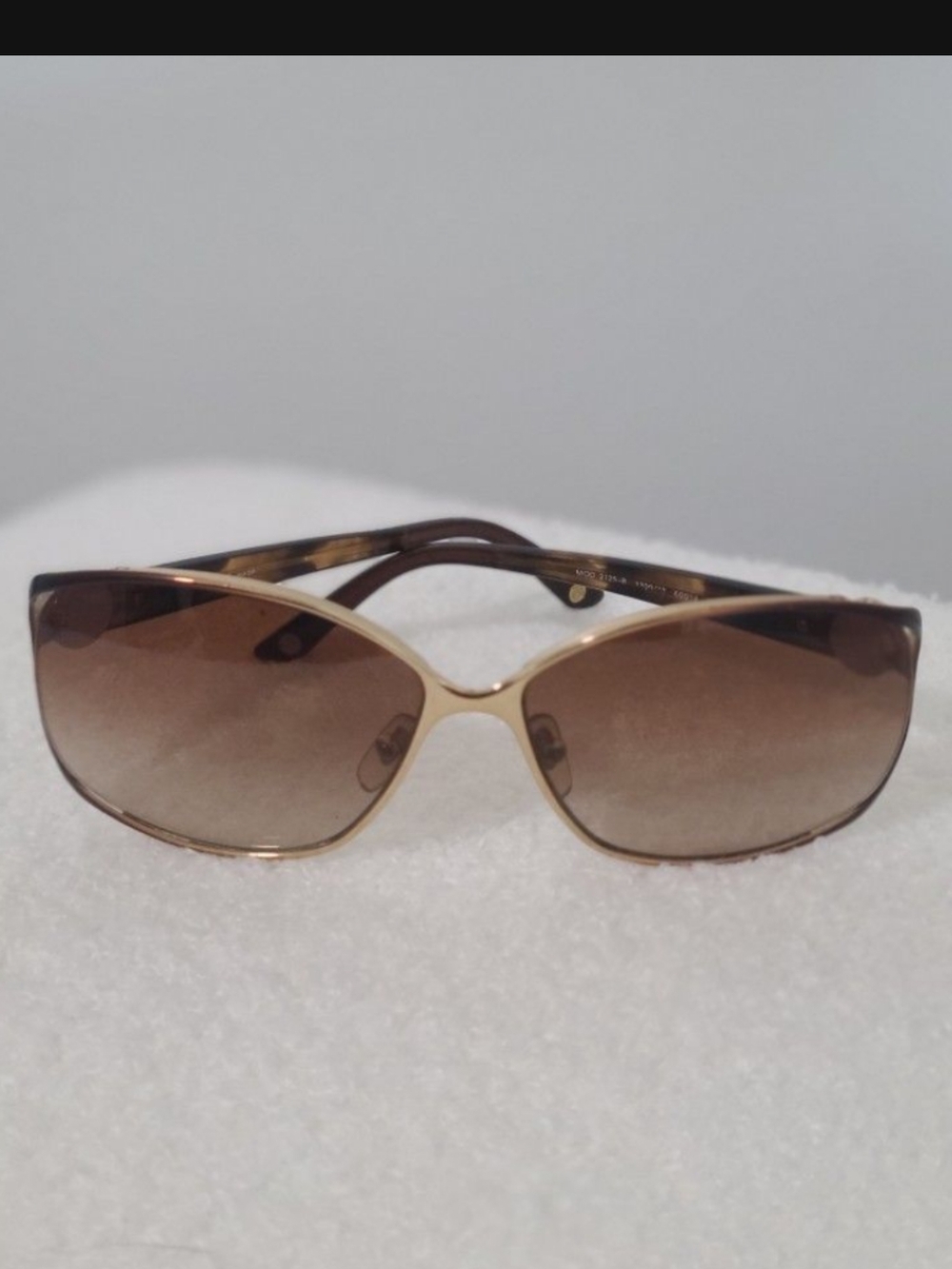 Versace Gold-Tone Frame Sunglasses with Brown Gradient Lenses